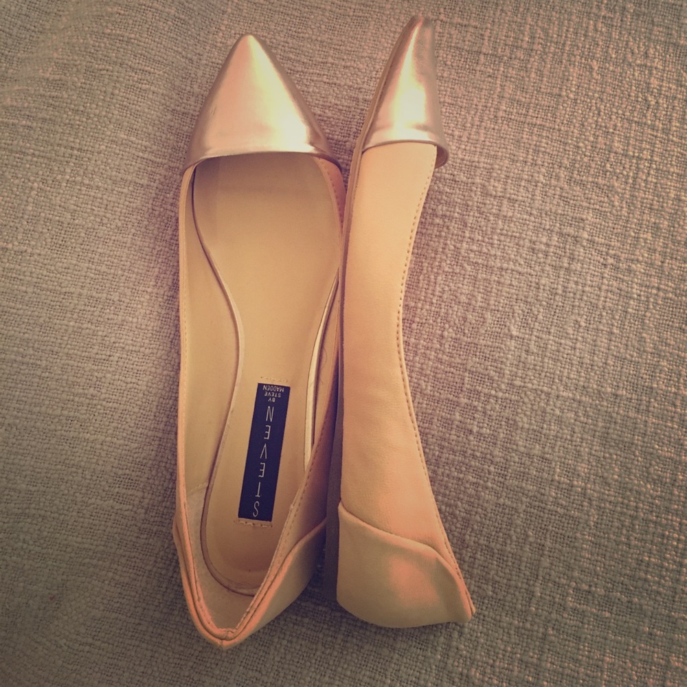 Dual Tone Silver+Nude Capped Steven Madden Flats